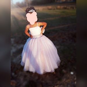 Girl's dress